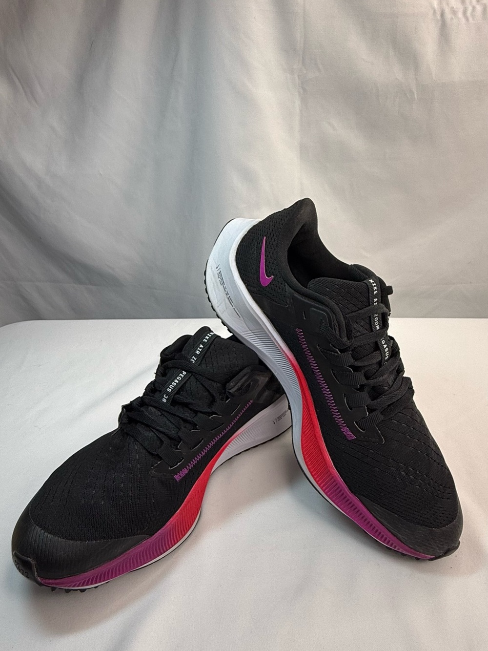 Nike Air Zoom Pegasus 38 Kids/Youth Size 6Y Black Pink Purple Running Shoes EUC
